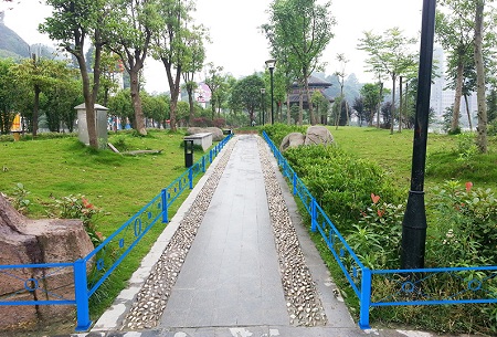 花園護欄.jpg